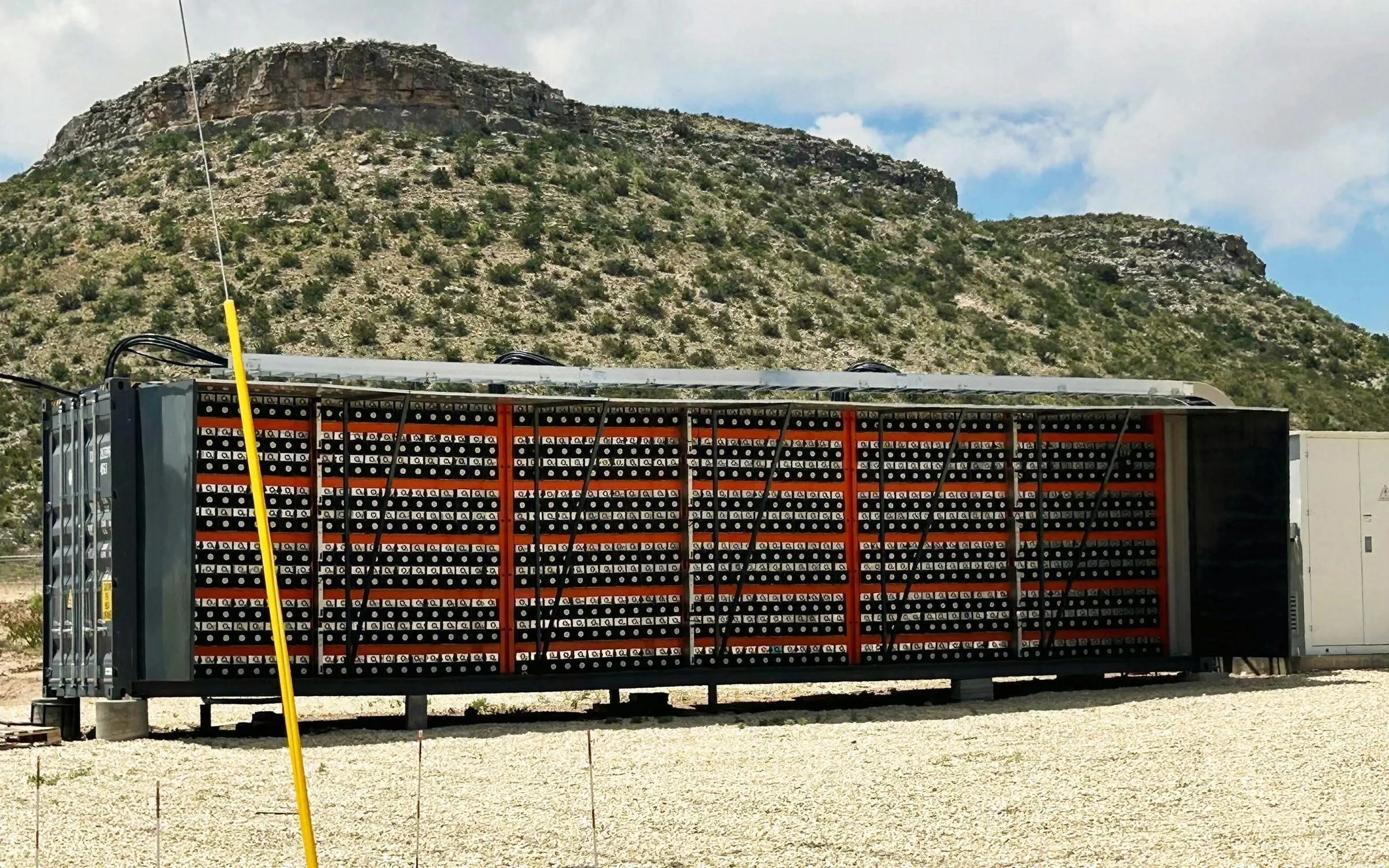 World’s Largest Bitcoin Mine Rocks Texas Oil City